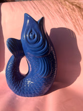 Lade das Bild in den Galerie-Viewer, Vase oder Karaffe in Blau von Hey Jules
