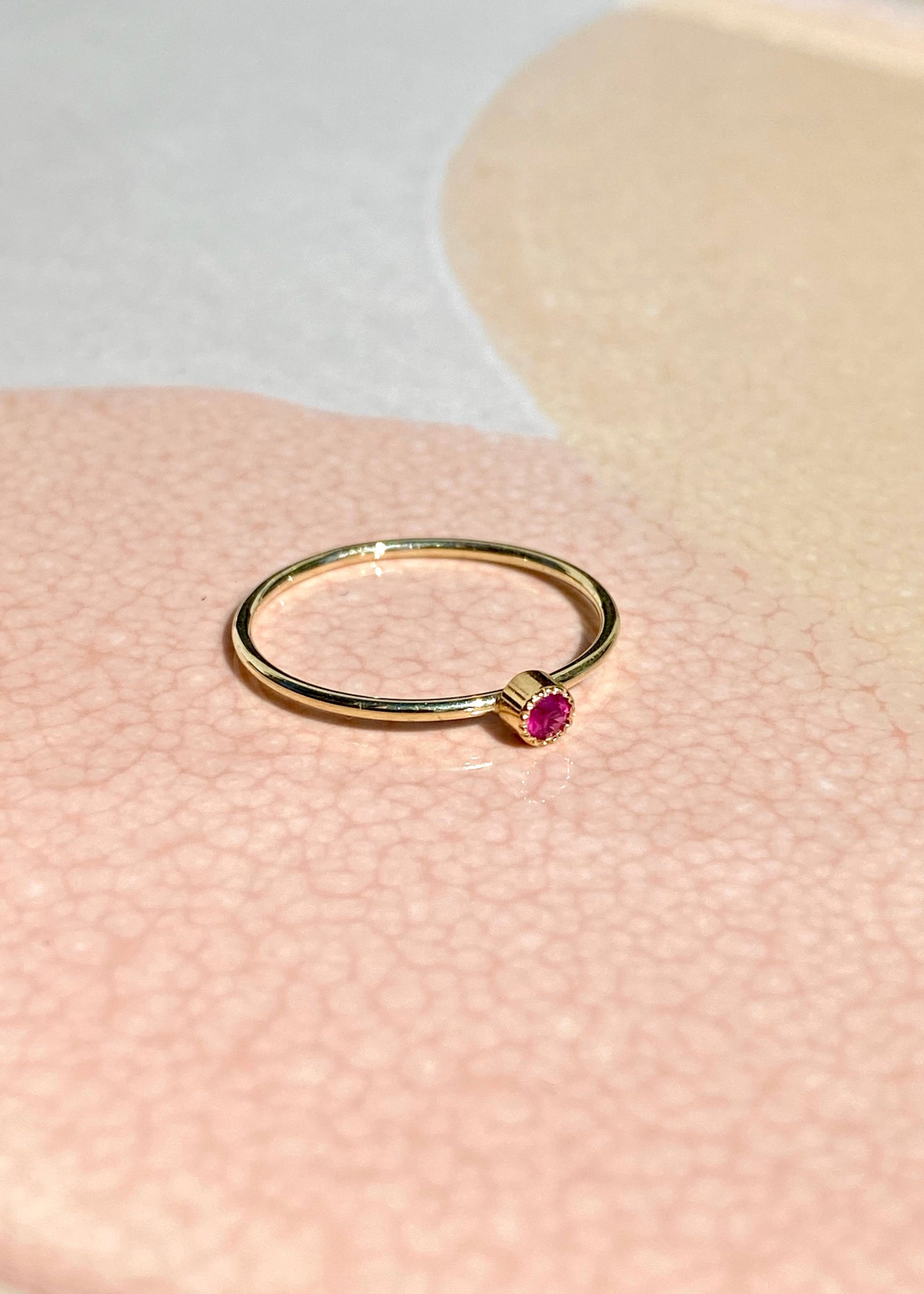 Hey Girl Ring mit Rubin